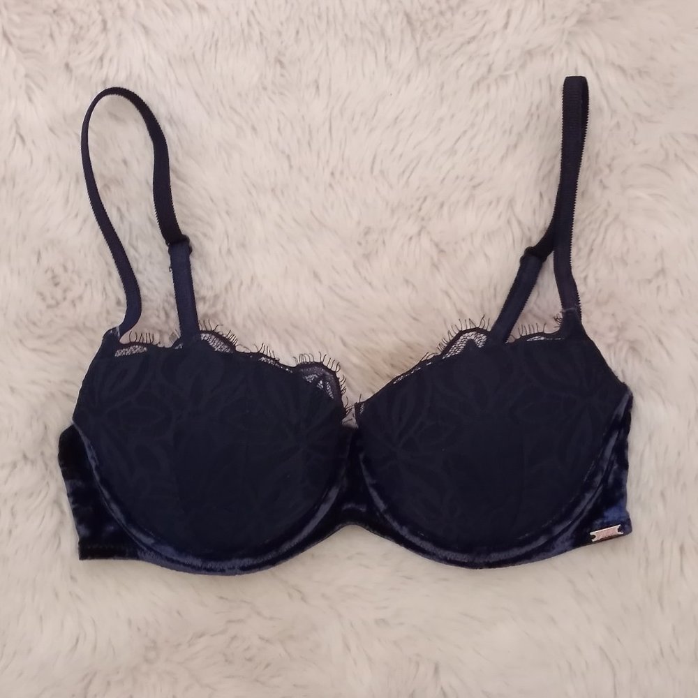PINK Victoria's Secret Navy Lace
